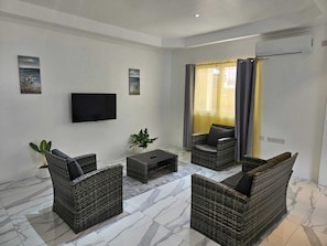Apartment, Mountain View, Ground Floor | Living area