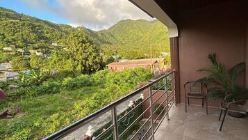 Apartemen, 2 kamar tidur, pemandangan gunung | Pemandangan balkon