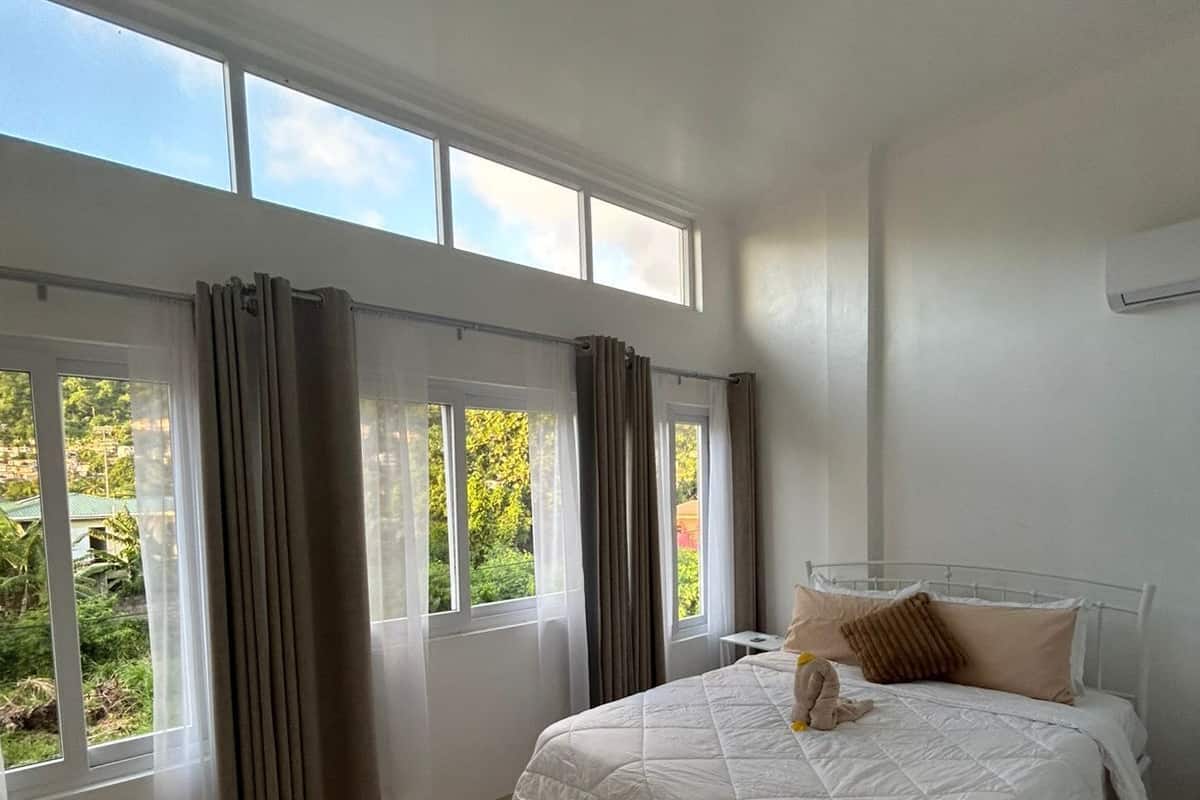 Apartment, 2 Bedrooms, Mountain View | Blackout drapes, soundproofing, iron/ironing board, free WiFi