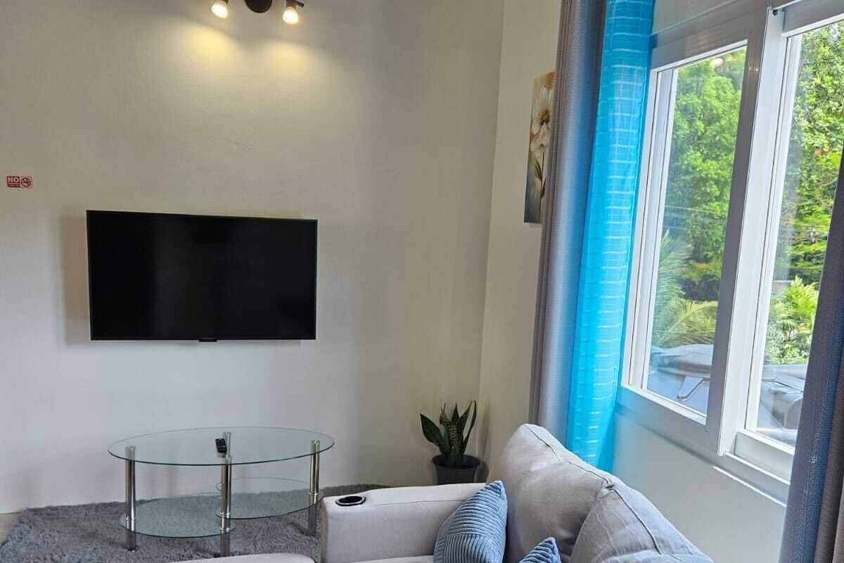 Apartment, Connecting Rooms, Garden View | Living area