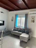 Apartment, Garden View | Living area