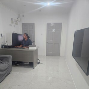 Blackout curtains, soundproofing, iron/ironing board, free WiFi