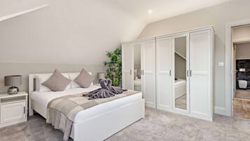 2 bedrooms, iron/ironing board, travel crib, WiFi