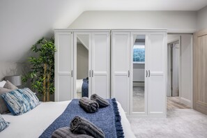 2 Schlafzimmer, Bügeleisen/Bügelbrett, Reisekinderbett, WLAN