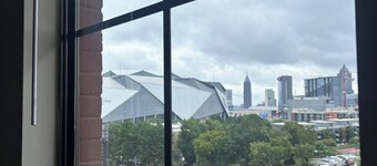 Breathtaking Dwntwn Luxury Views