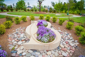 Property grounds - Spacious LUXE Home in RTP / near Airport (Durham)