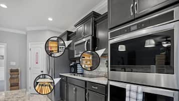 Kühlschrank, Mikrowelle, Ofen, Herdplatte