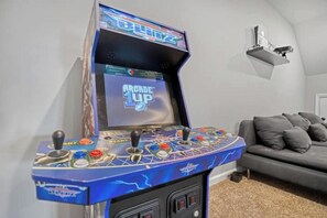 Spielezimmer