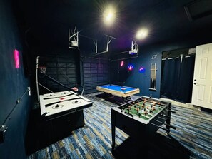 Spielezimmer