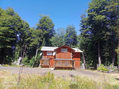 Cabaña entre saltos y termas