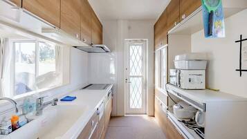 Fridge, microwave, stovetop, highchair