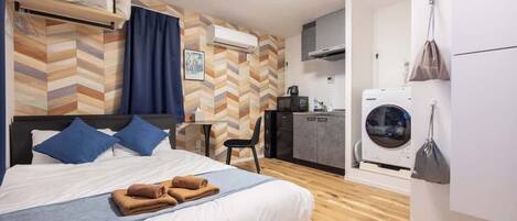 1 bedroom, iron/ironing board, WiFi, bed sheets