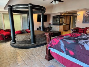 5 bedrooms, WiFi, bed sheets