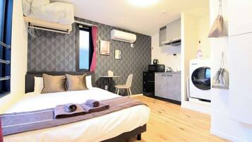 1 bedroom, iron/ironing board, WiFi, bed sheets