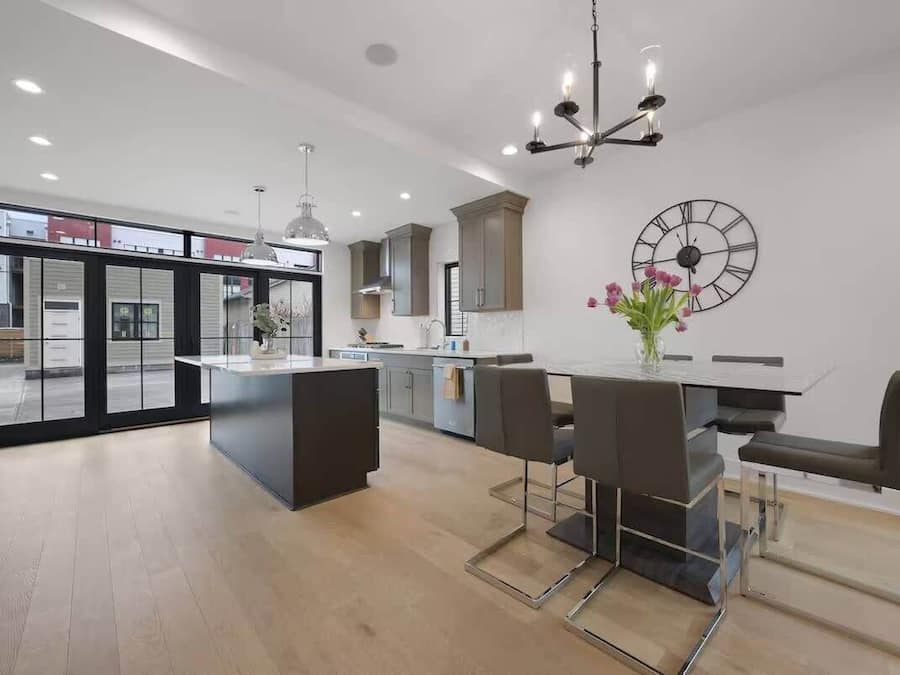 Luxe huis, niet-roken, huisdieren toegestaan | Privékeuken | Een koelkast/vriezer, een magnetron, een oven, een kookplaat