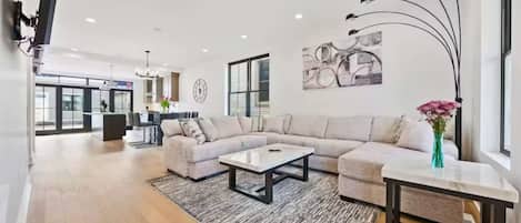 55-inch Smart TV with digital channels, Netflix, Hulu