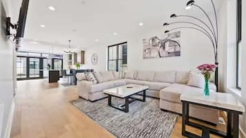 55-inch Smart TV with digital channels, Netflix, Hulu