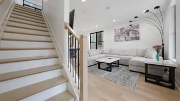 55-inch Smart TV with digital channels, Netflix, Hulu