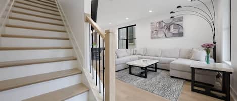 55-inch Smart TV with digital channels, Netflix, Hulu