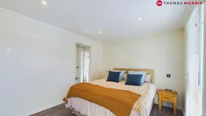 Room - Lakeside Lodge Retreat with Views (Fenstanton)