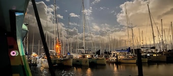 2-bedroom yacht in Shelter Bay Marina with pool, fitness room, AC on board.