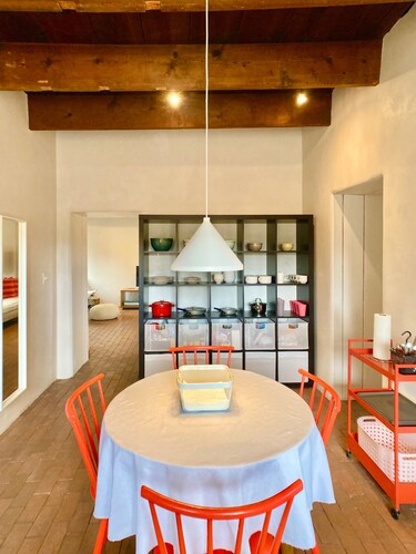 Casa Terrone: Walk Along the Acequia