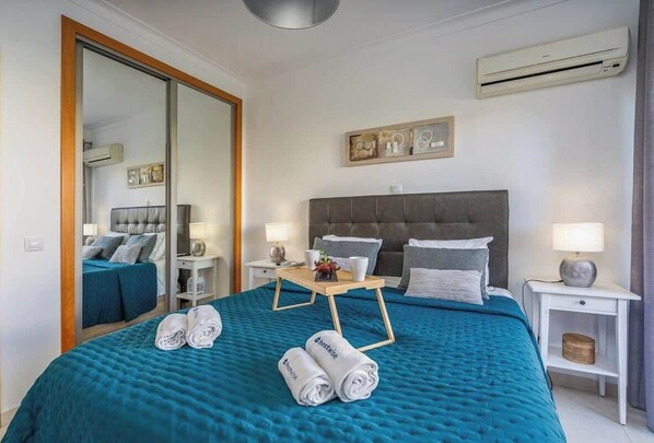 2 bedrooms, iron/ironing board, free WiFi, bed sheets