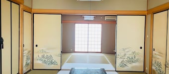 HUGE House with Free Parking by YADOYA