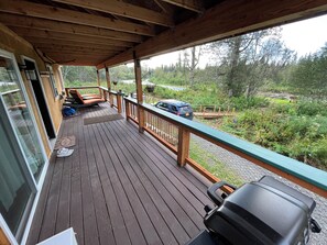 Terrace/patio - Enchanting cabin on the river in charming Anchor Point, AK (Anchor Point)
