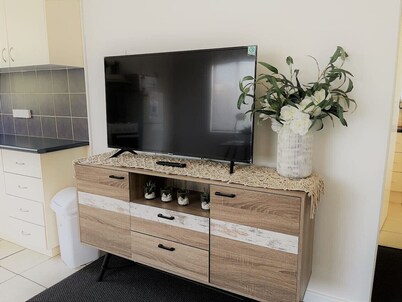 Three Palms Apartments Unit 1