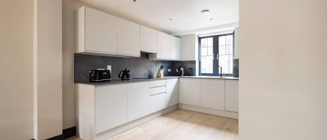 Microwave, oven, stovetop, dishwasher