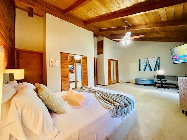 2 bedrooms, iron/ironing board, internet, bed sheets