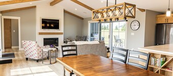 Texadians Clubhouse with River Access