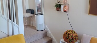 Charming 2-bedroom building with fitness room and AC in Clairton