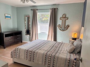 2 室のベッドルーム、アイロン / アイロン台、WiFi (無料)、ベッドシーツ