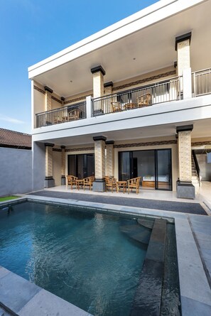 Terrace/patio - The Tis Guesthouse and Hostel (Canggu)