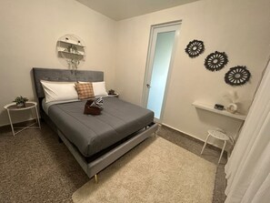 3 chambres, Wi-Fi gratuit, draps fournis