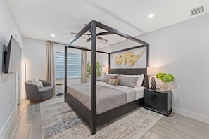 5 bedrooms, iron/ironing board, travel crib, free WiFi