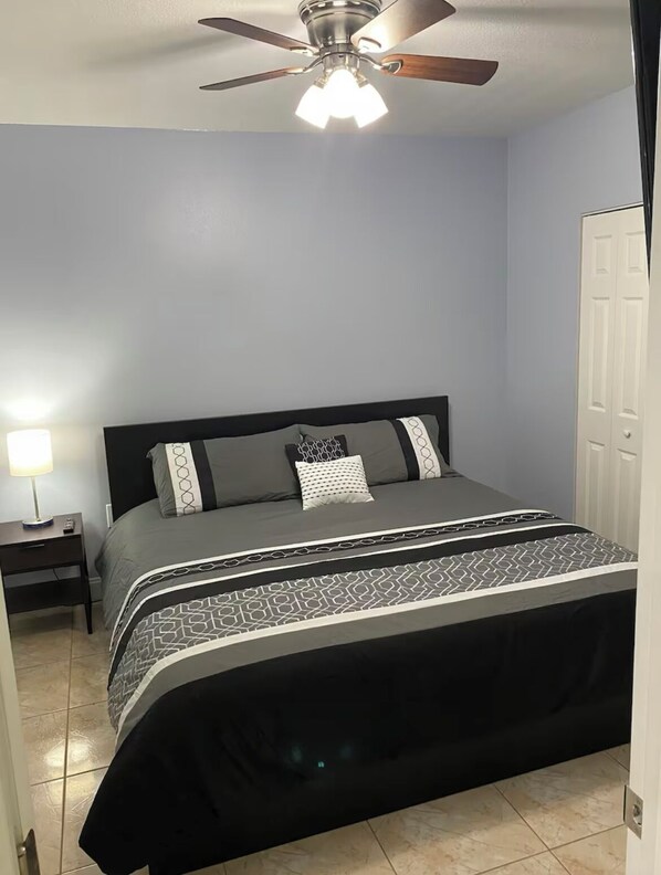 1 Schlafzimmer, Bügeleisen/Bügelbrett, kostenloses WLAN, Bettwäsche