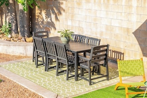 Outdoor dining