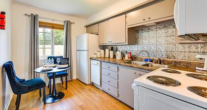The Homestead | Luxury-Cozy 2BR Apartments Near SFA & Historic Downtown Nacogdoc