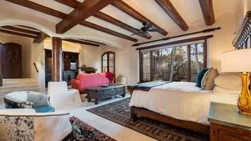 7 bedrooms, desk, iron/ironing board, WiFi