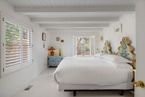 4 Schlafzimmer, Schreibtisch, Bügeleisen/Bügelbrett, WLAN