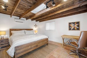 3 dormitorios, escritorio, tabla de planchar con plancha y wifi