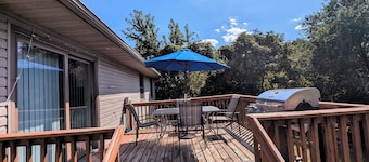 Western themed 5 bedrooms 2 full baths. Walking distance to Iowa State Fair