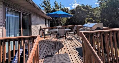 5 bedrooms 2 baths walking distance to State Fair