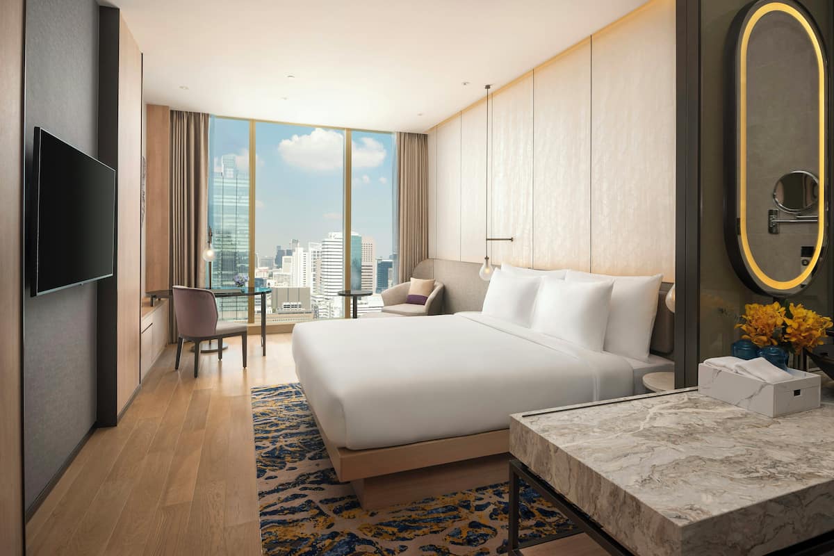 Egyptian cotton sheets, premium bedding, minibar, in-room safe