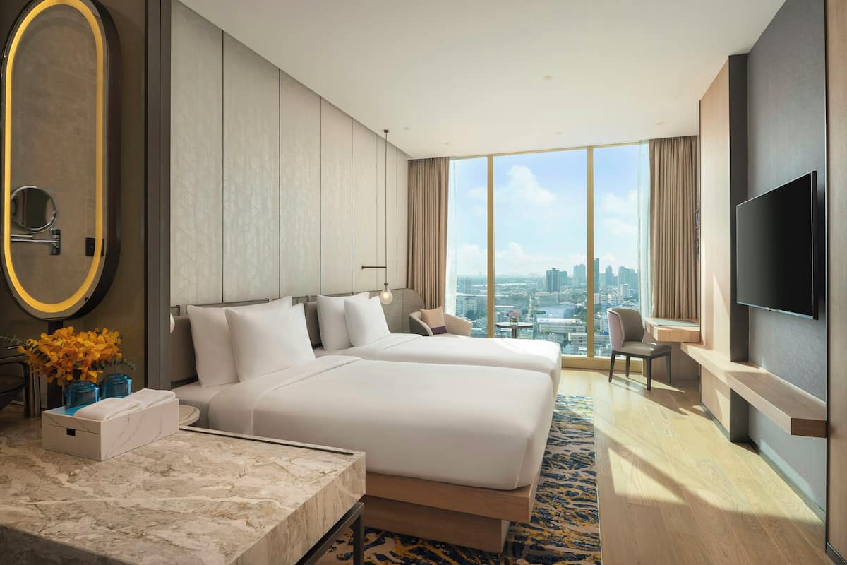 Egyptian cotton sheets, premium bedding, minibar, in-room safe