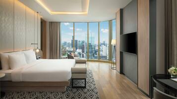 Egyptian cotton sheets, premium bedding, free minibar, in-room safe