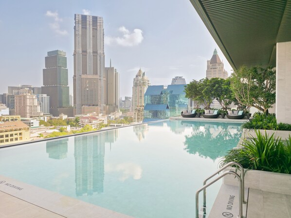 View from property - Grand Nikko Bangkok Sathorn (Bangkok)